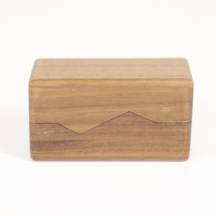 Boîte à bagues en bois